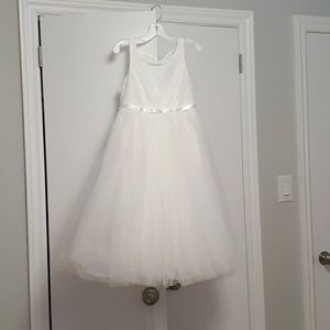 Girls flower girl/communion dress